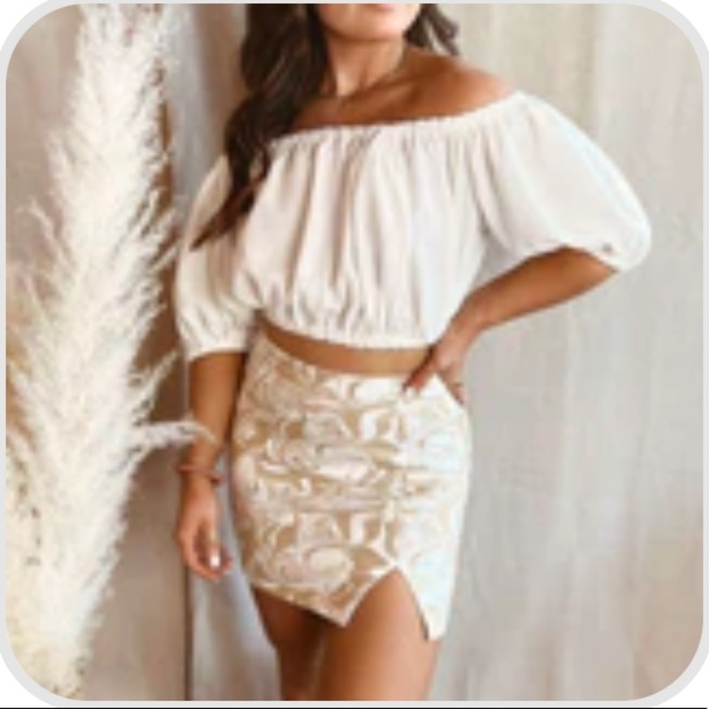 Page 6 Boutique cropped top Blouse